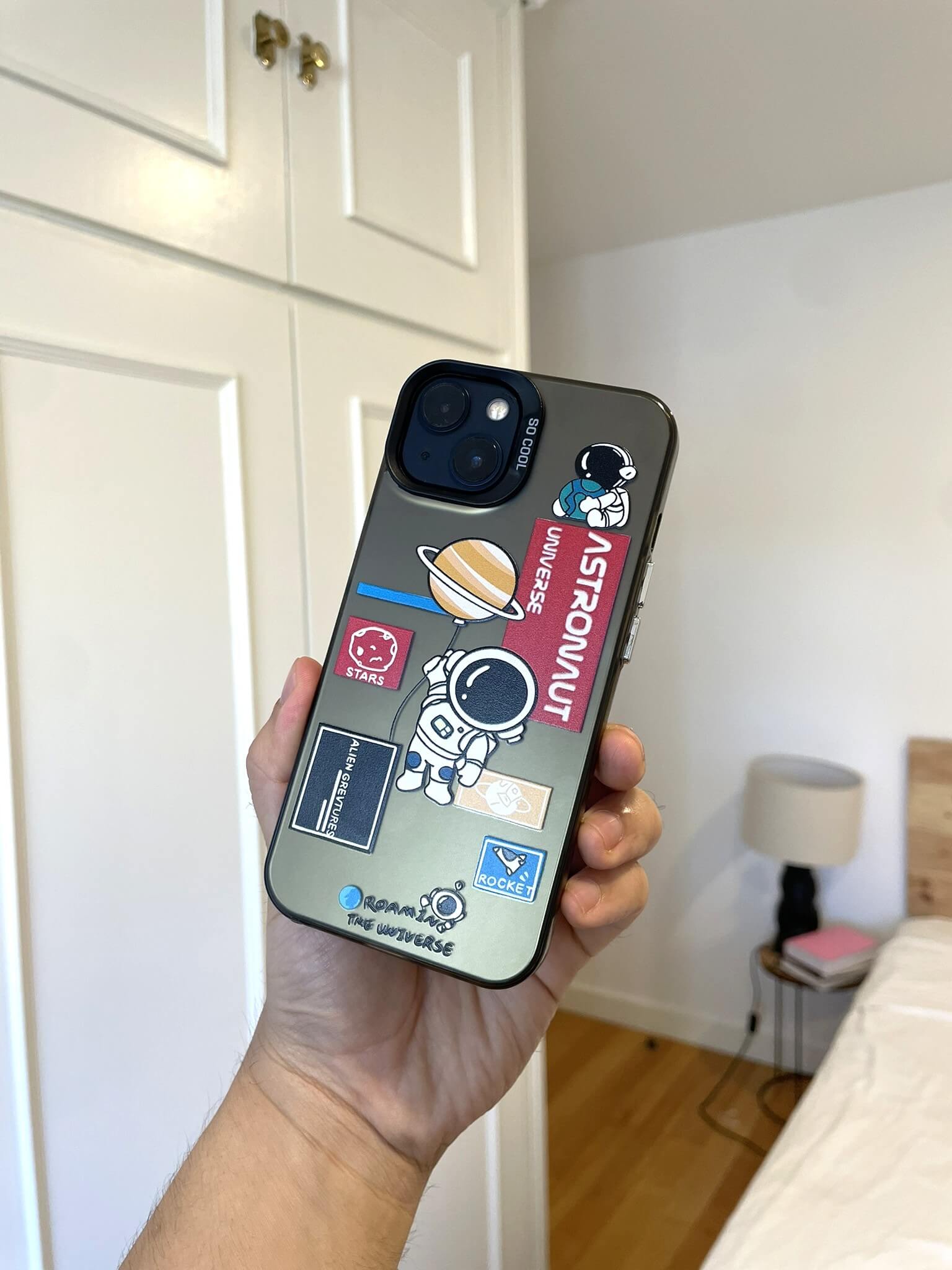Case iPhone Astronauta - Dinámico y Juvenil