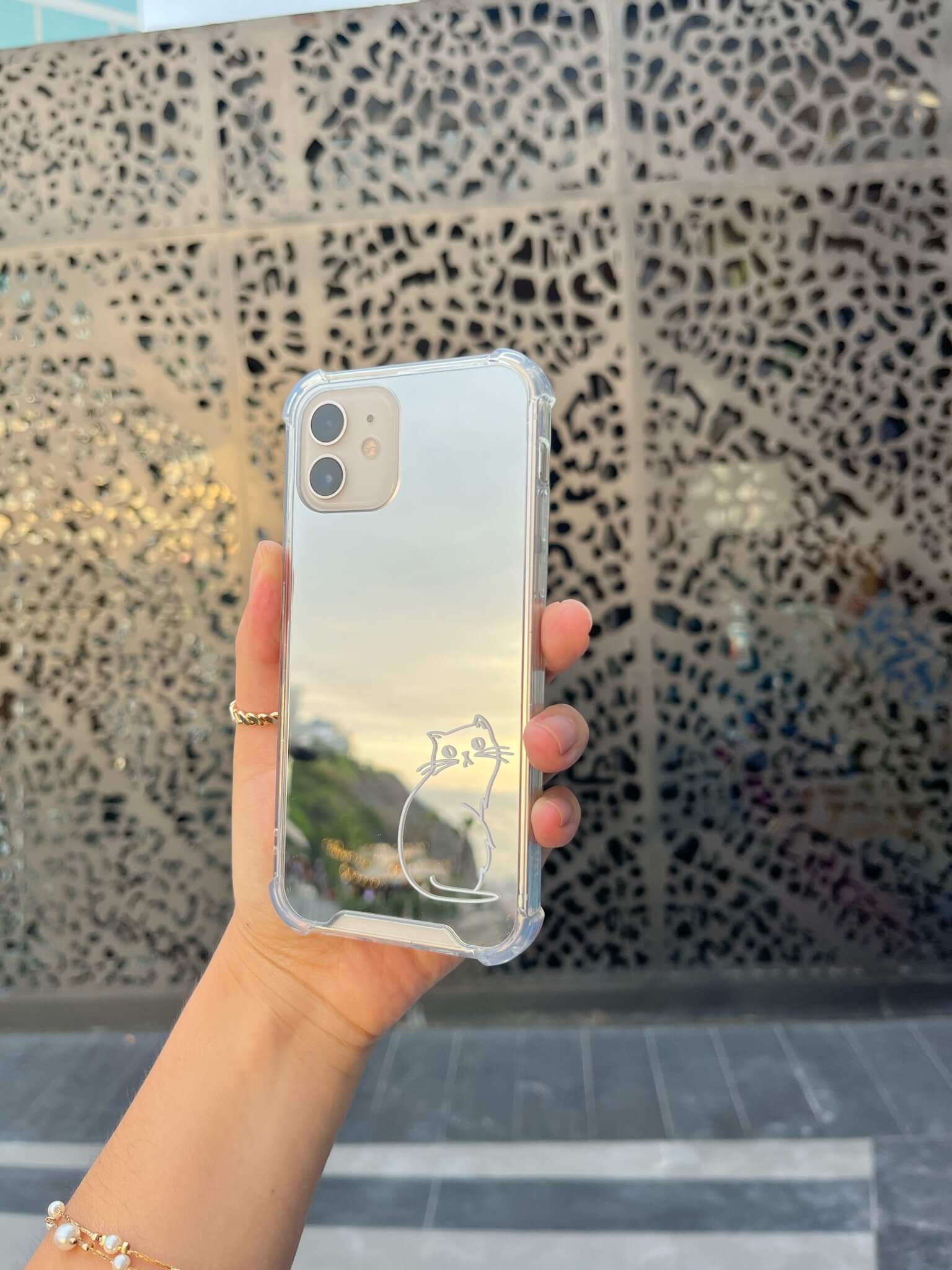 Case iPhone Kitten:  Efecto Espejo
