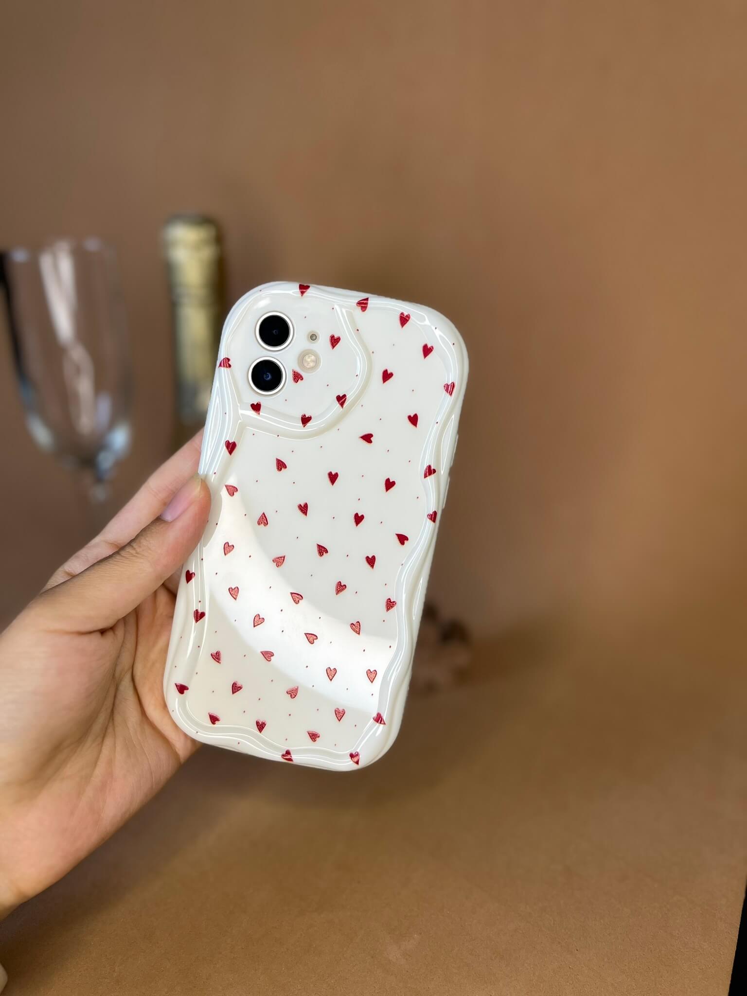 Case iPhone Creamy Heart - Diseño Romántico y Protección Reforzada