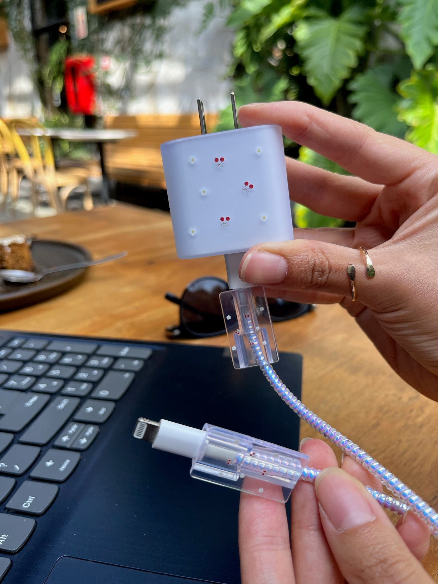 CHERRY PROTECTOR DE CARGADOR