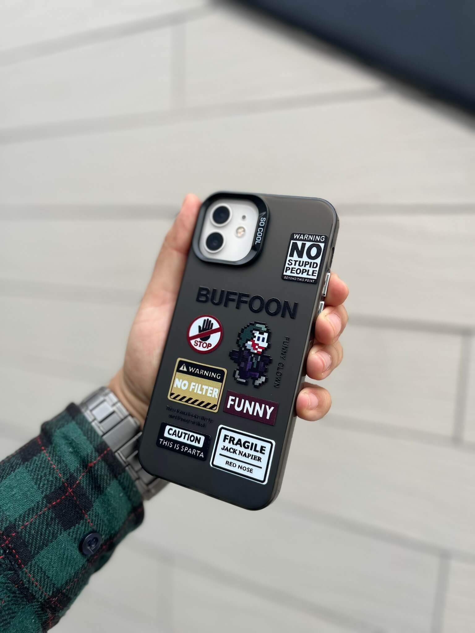 Case iPhone Buffoon - Diseño Urbano y Resistente