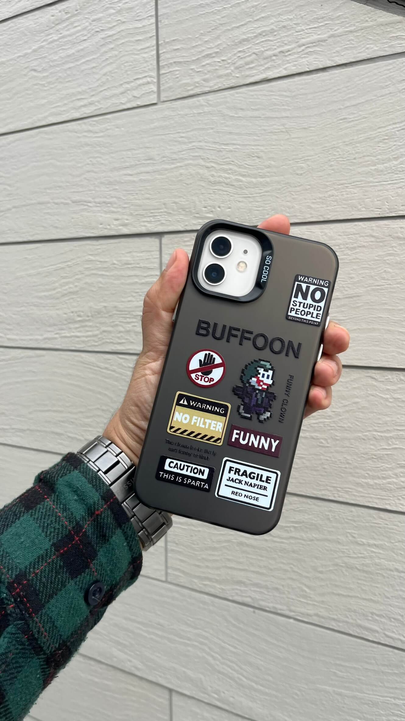 Case iPhone Buffoon - Diseño Urbano y Resistente