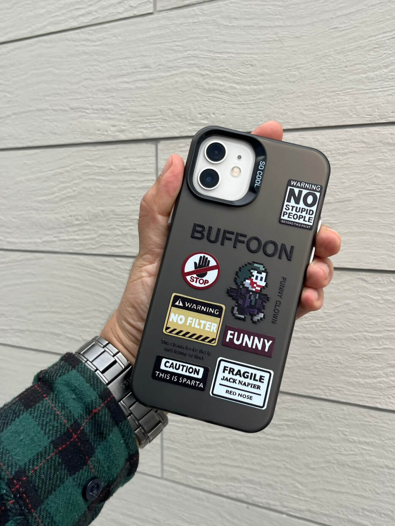 Case iPhone Buffoon - Diseño Urbano y Resistente